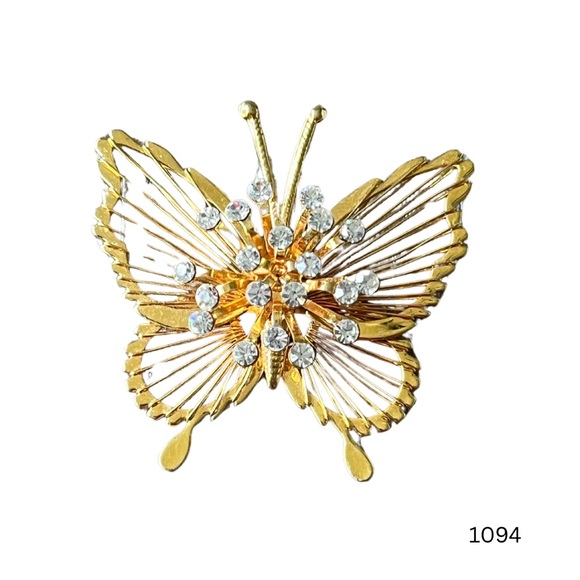 Monet Jewelry - 1094 Monet Vintage Gold Butterfly Brooch